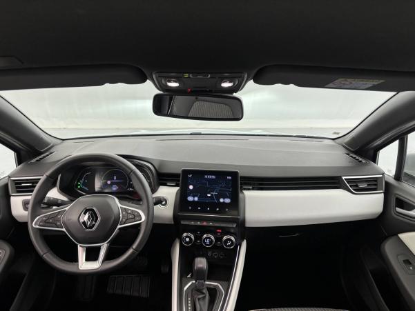 Vente en ligne Renault Clio 5 Clio E-Tech 140 - 21N au prix de 18 600 €