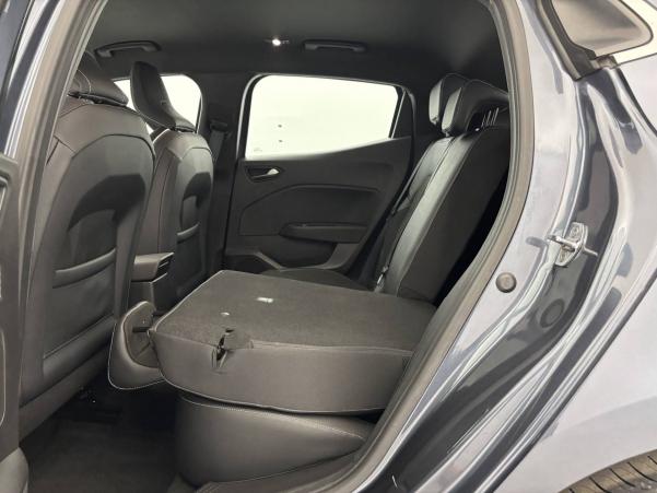 Vente en ligne Renault Clio 5 Clio E-Tech 140 au prix de 17 390 €