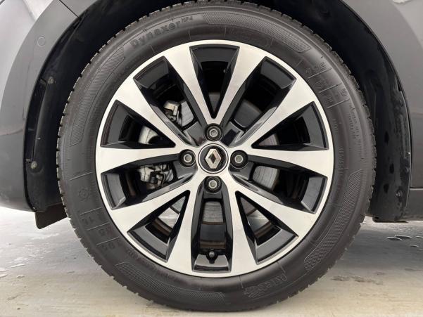 Vente en ligne Renault Clio 5 Clio E-Tech 140 au prix de 17 990 €