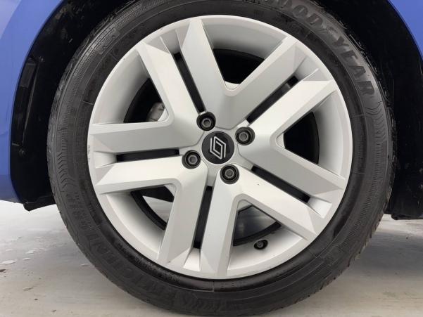 Vente en ligne Renault Clio 5 Clio SCe 65 au prix de 14 990 €