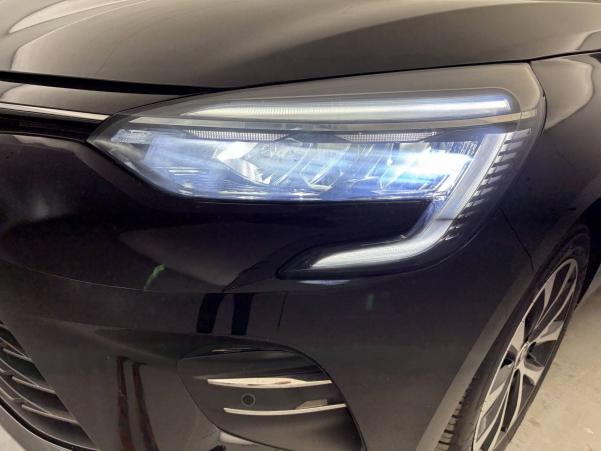 Vente en ligne Renault Clio 5 Clio E-Tech 140 au prix de 17 990 €