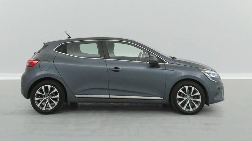 Vente en ligne Renault Clio 5 Clio E-Tech 140 au prix de 17 390 €