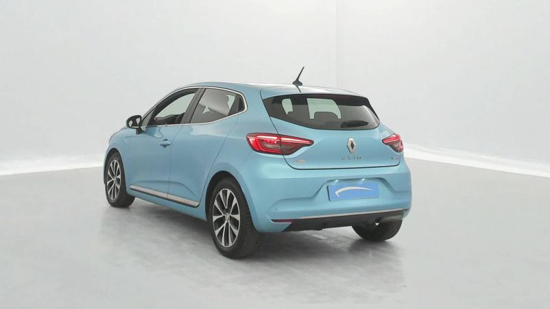 Vente en ligne Renault Clio 5 Clio E-Tech 140 - 21N au prix de 17 990 €