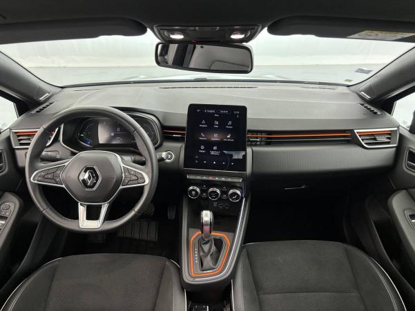 Vente en ligne Renault Clio 5 Clio E-Tech 140 au prix de 17 990 €