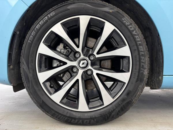 Vente en ligne Renault Clio 5 Clio E-Tech 140 - 21N au prix de 17 990 €