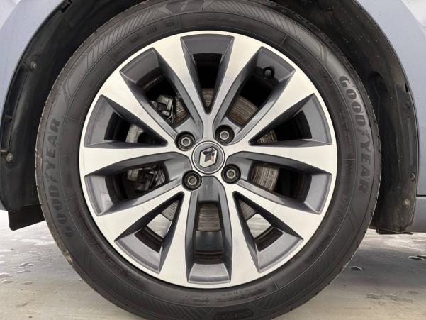 Vente en ligne Renault Clio 5 Clio E-Tech 140 au prix de 17 390 €