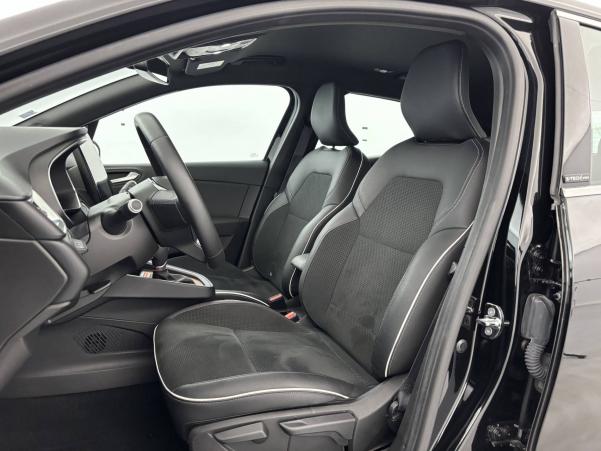 Vente en ligne Renault Clio 5 Clio E-Tech 140 au prix de 17 990 €