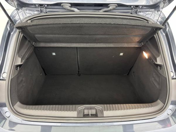 Vente en ligne Renault Clio 5 Clio E-Tech 140 au prix de 17 390 €