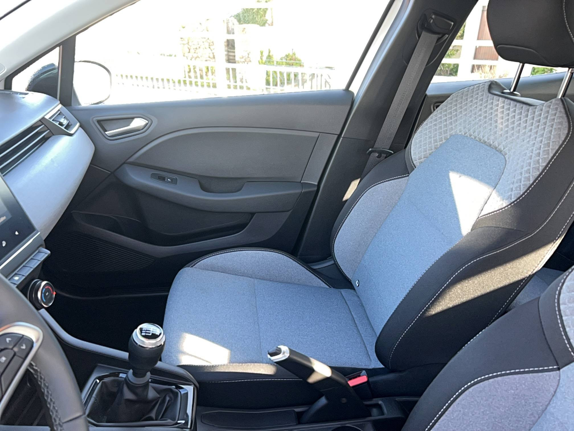 Vente en ligne Renault Clio 5 Clio TCe 90 ch GSR2 au prix de 15 690 €