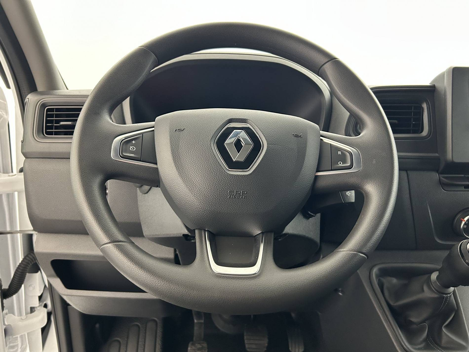 Vente en ligne Renault Master Fourgon MASTER FGN TRAC F3500 L3H3 BLUE DCI 135 au prix de 28 500 €