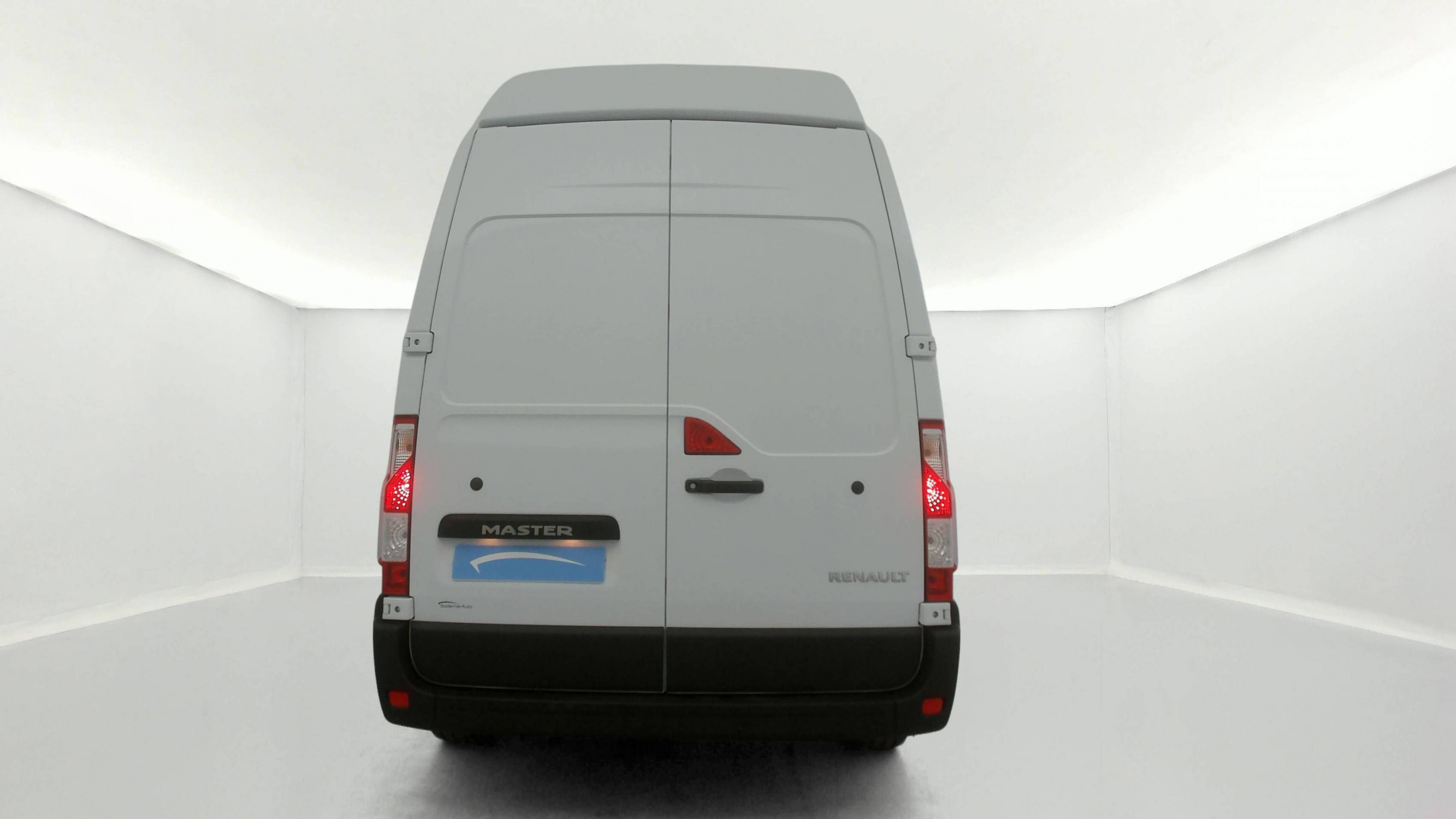 Vente en ligne Renault Master Fourgon MASTER FGN TRAC F3500 L3H3 BLUE DCI 135 au prix de 28 500 €