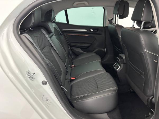 Vente en ligne Renault Megane 4 Mégane IV Berline Blue dCi 115 EDC au prix de 14 900 €