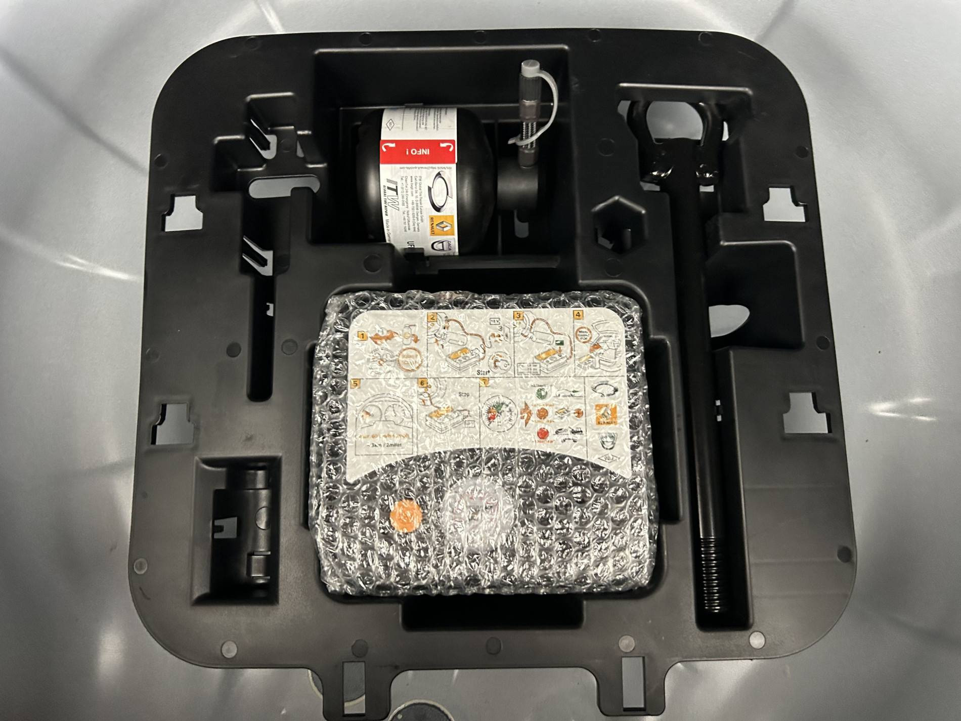 Vente en ligne Renault Clio 5 Clio Blue dCi 100 au prix de 15 000 €