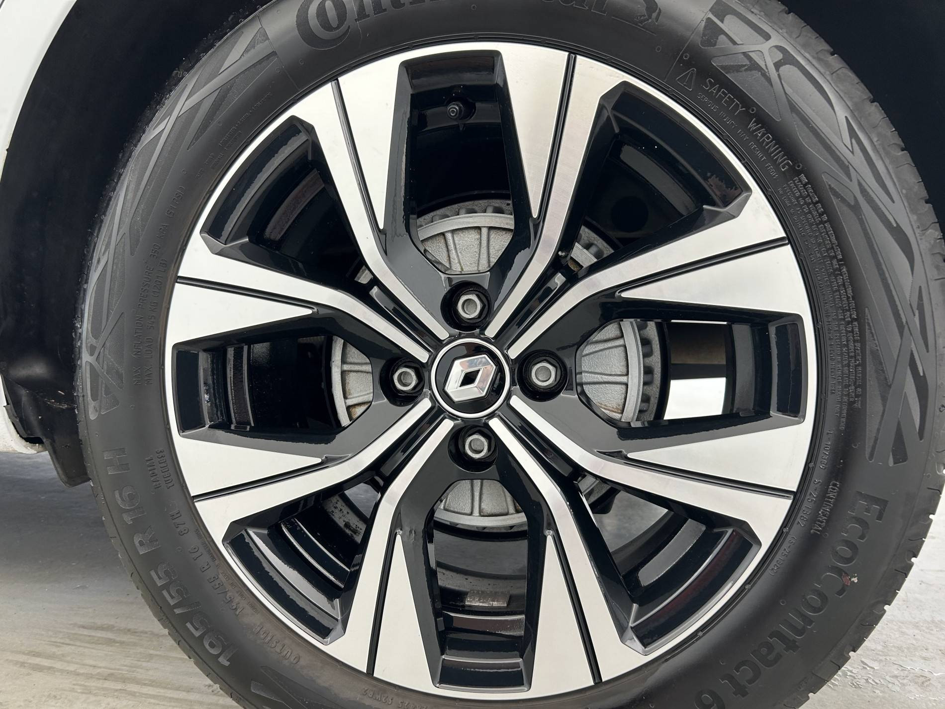 Vente en ligne Renault Clio 5 Clio Blue dCi 100 au prix de 15 000 €