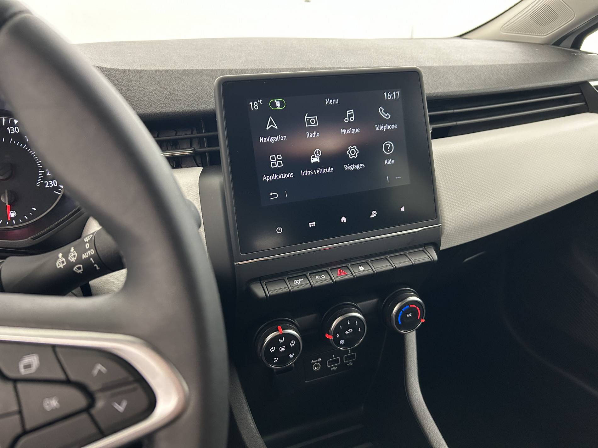 Vente en ligne Renault Clio 5 Clio Blue dCi 100 au prix de 15 000 €