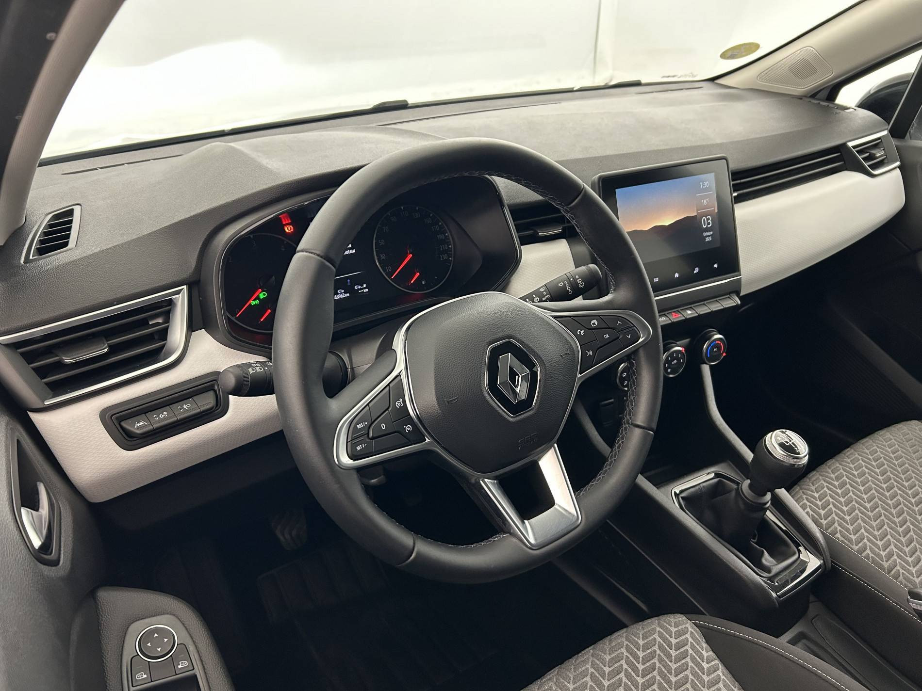 Vente en ligne Renault Clio 5 Clio Blue dCi 100 au prix de 15 450 €