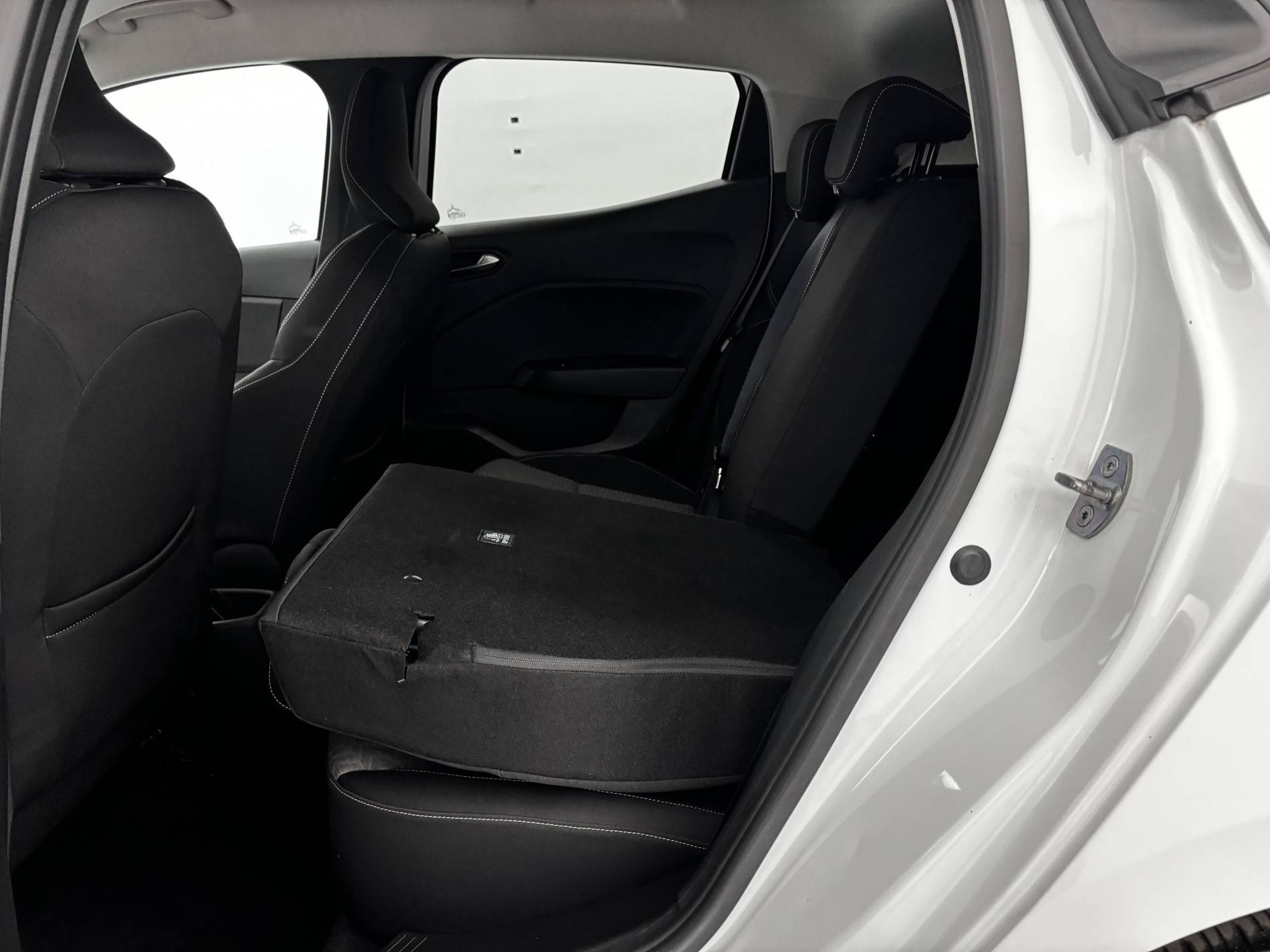 Vente en ligne Renault Clio 5 Clio Blue dCi 100 au prix de 15 100 €