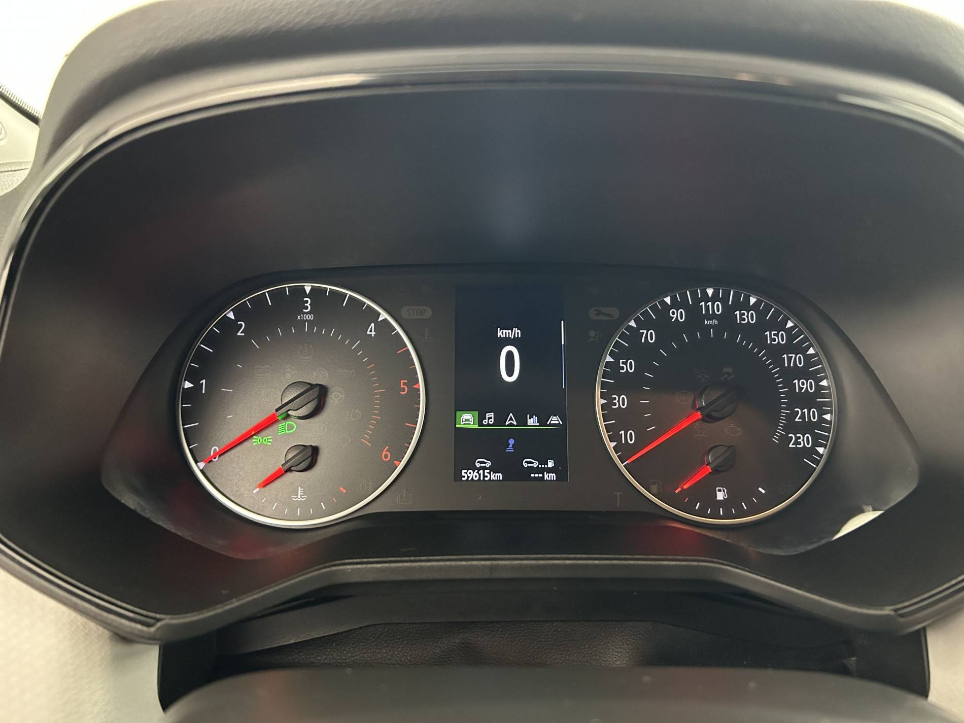 Vente en ligne Renault Clio 5 Clio Blue dCi 100 au prix de 15 000 €