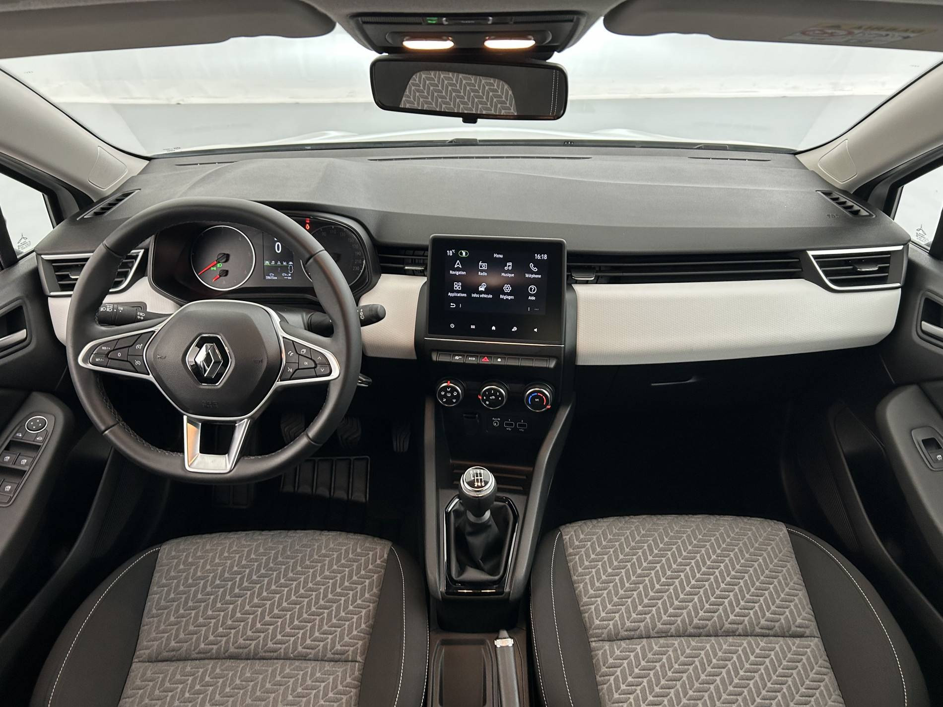 Vente en ligne Renault Clio 5 Clio Blue dCi 100 au prix de 15 000 €