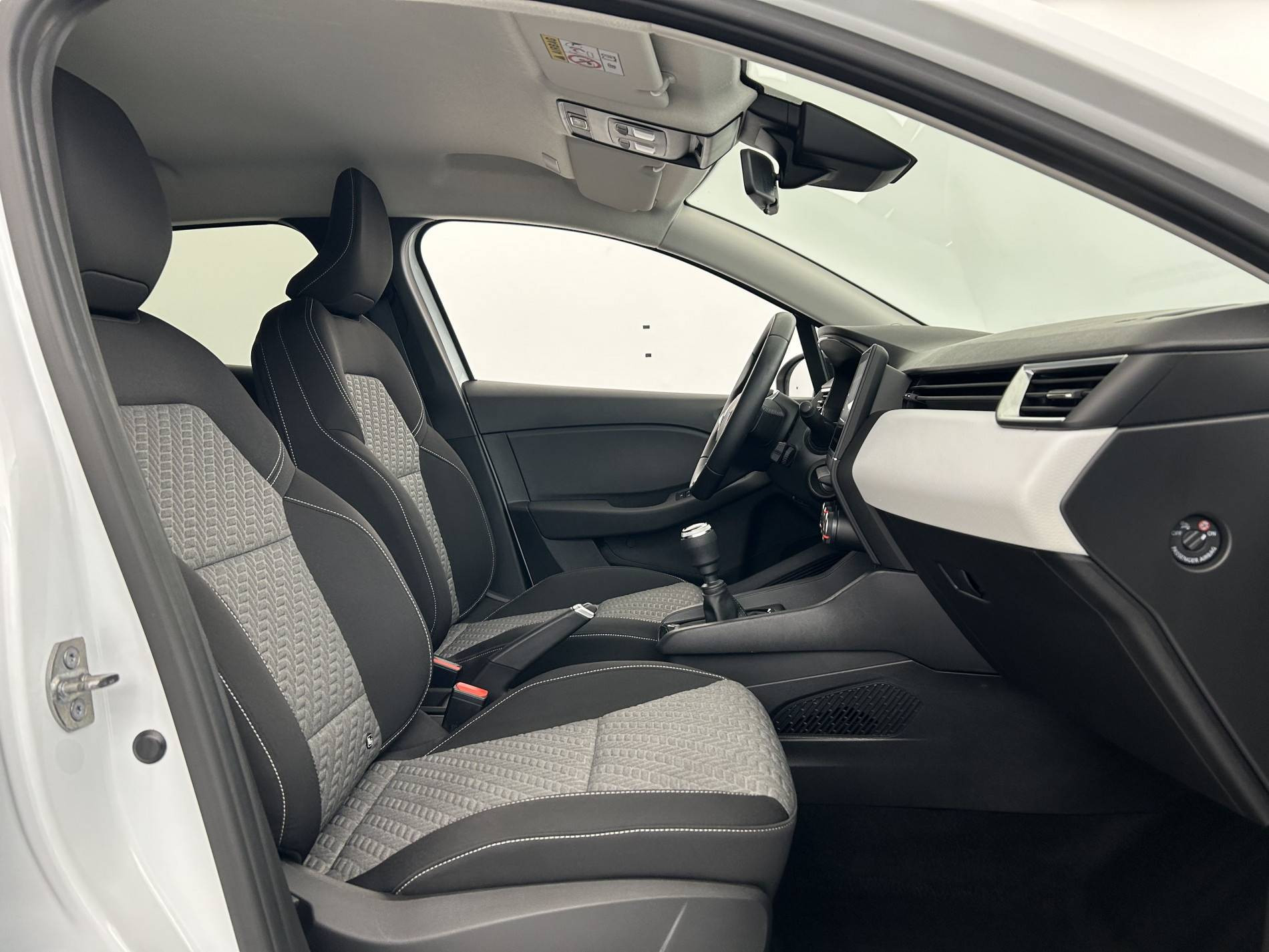 Vente en ligne Renault Clio 5 Clio Blue dCi 100 au prix de 15 450 €