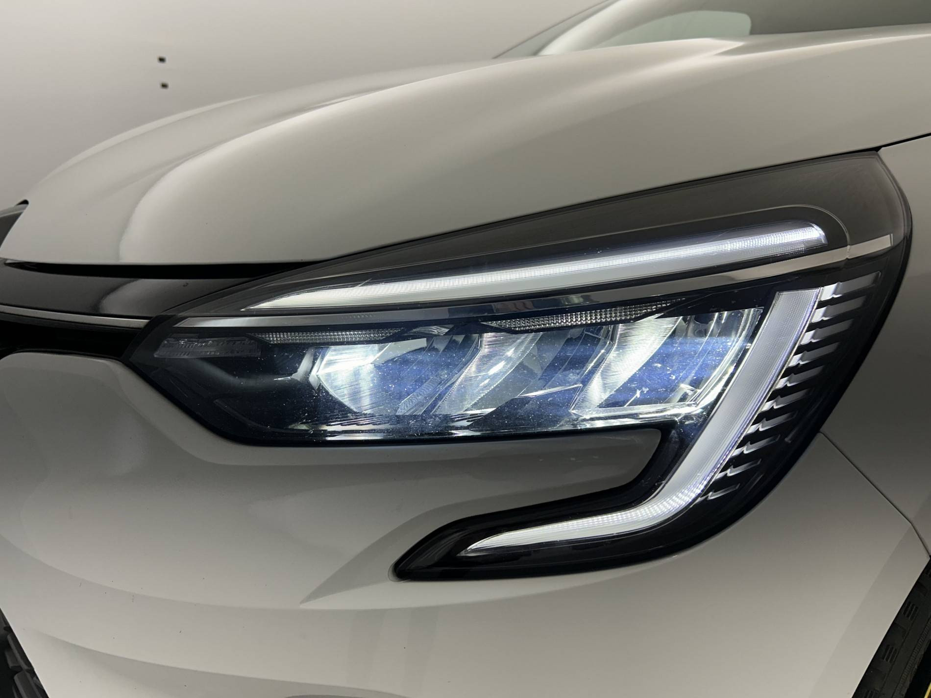 Vente en ligne Renault Clio 5 Clio Blue dCi 100 au prix de 15 000 €