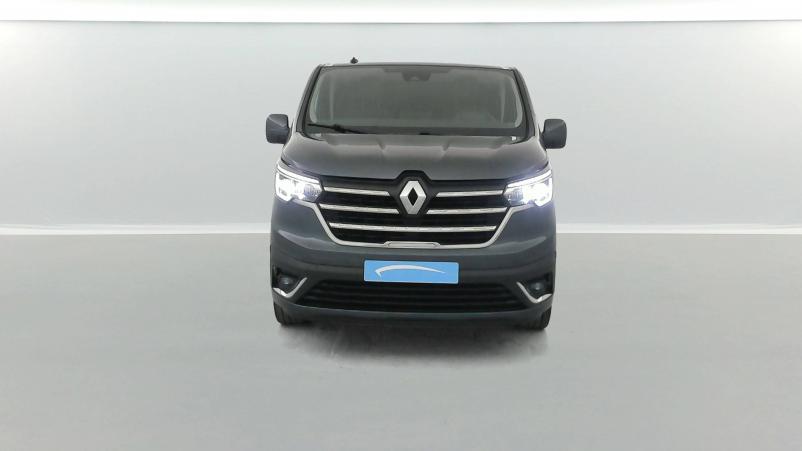 Vente en ligne Renault Trafic Cabine Approfondie TRAFIC CA L1H1 3000 KG BLUE DCI 150 EDC au prix de 27 000 €