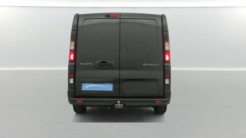 Vente en ligne Renault Trafic Cabine Approfondie TRAFIC CA L1H1 3000 KG BLUE DCI 150 EDC au prix de 27 000 €