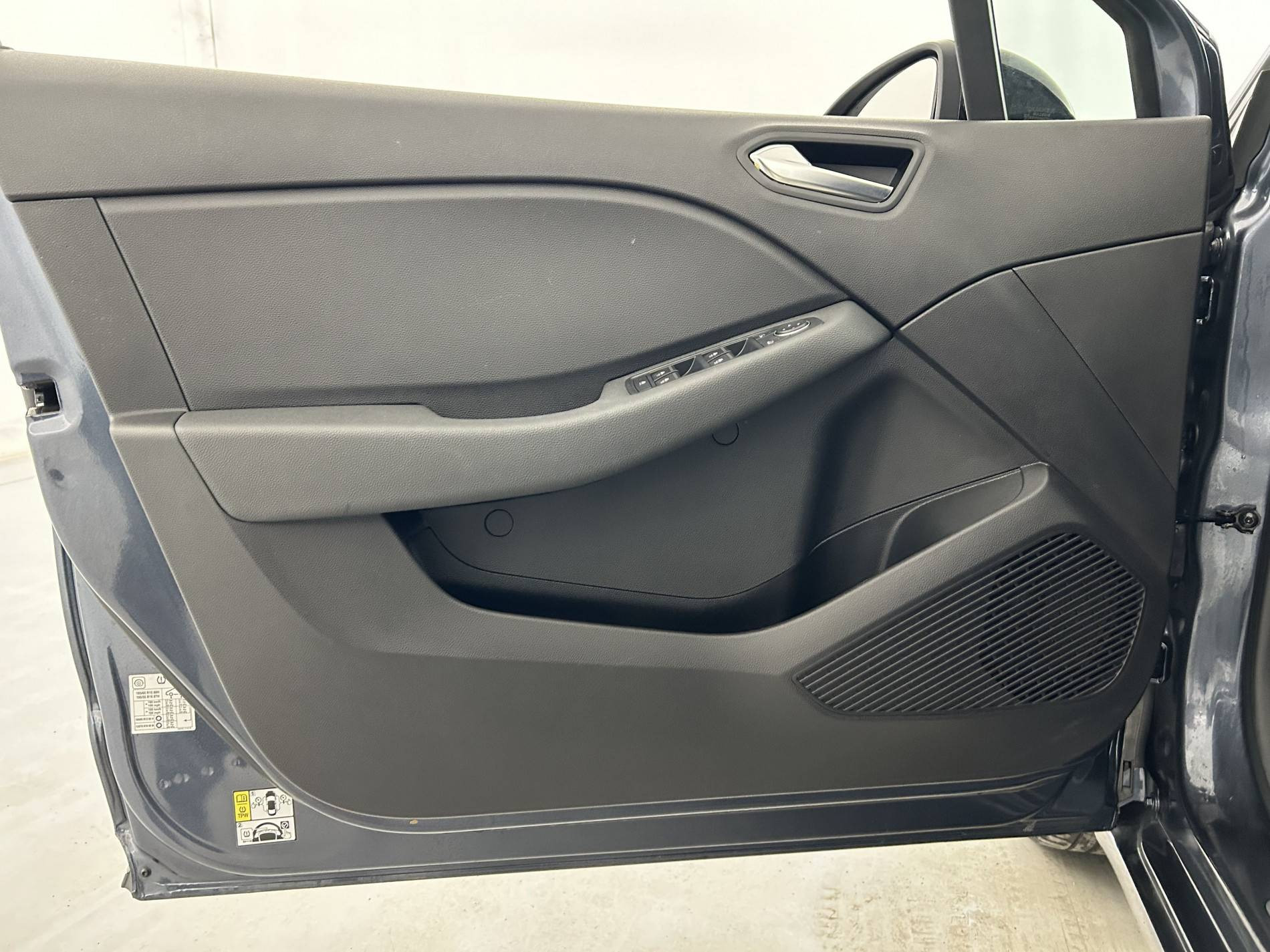 Vente en ligne Renault Clio 5 Clio TCe 90 - 21N au prix de 15 400 €