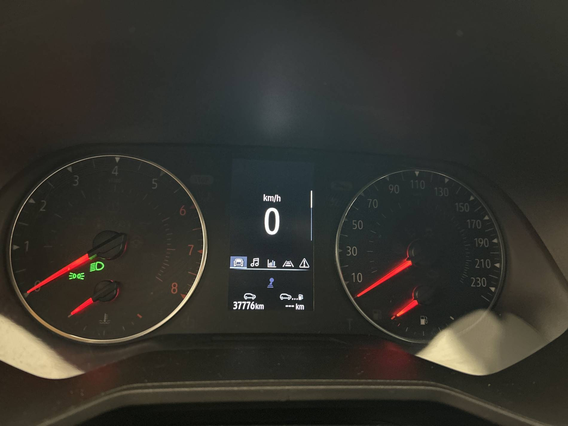 Vente en ligne Renault Clio 5 Clio TCe 90 - 21N au prix de 13 800 €