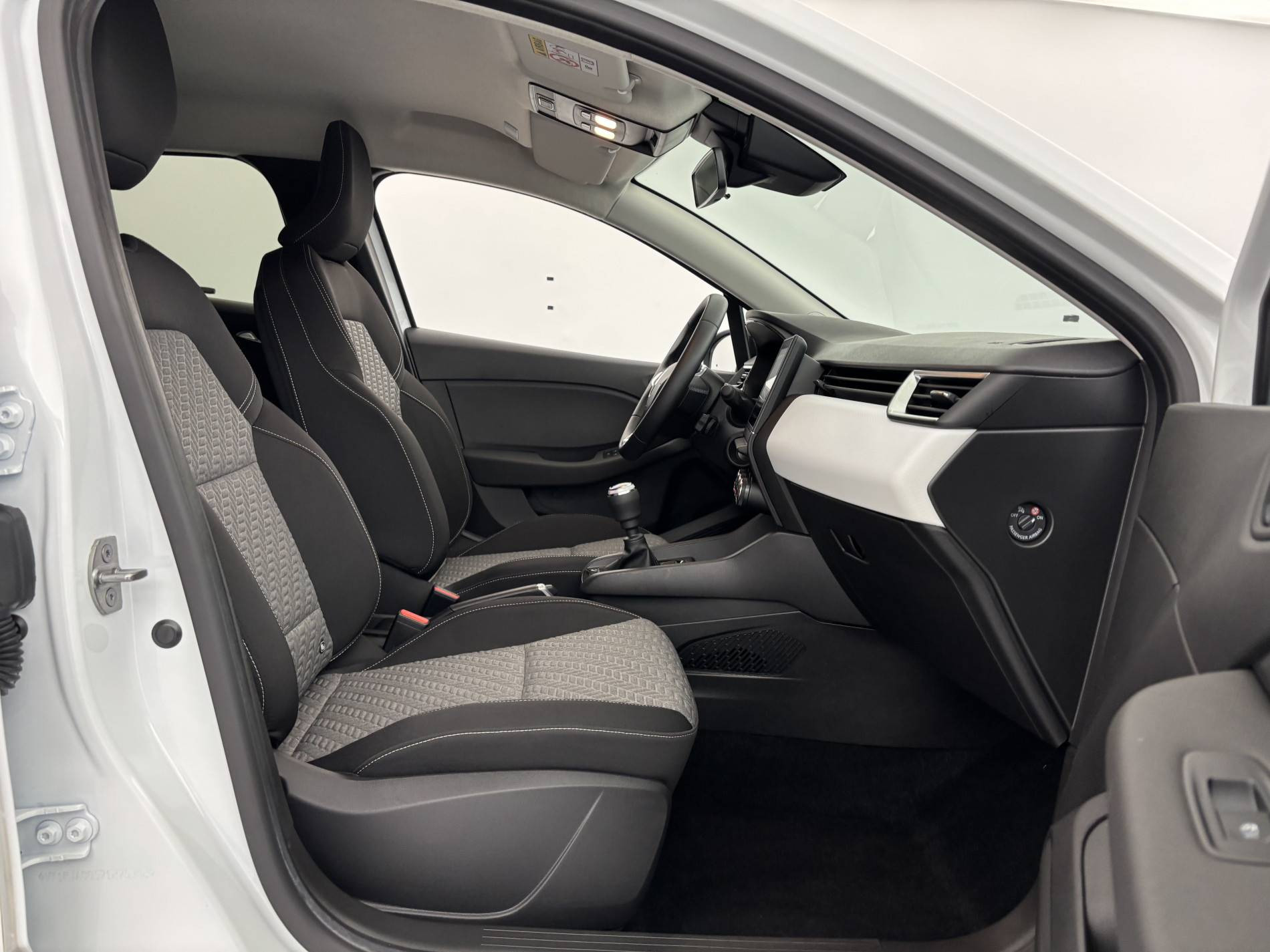 Vente en ligne Renault Clio 5 Clio TCe 90 au prix de 13 990 €