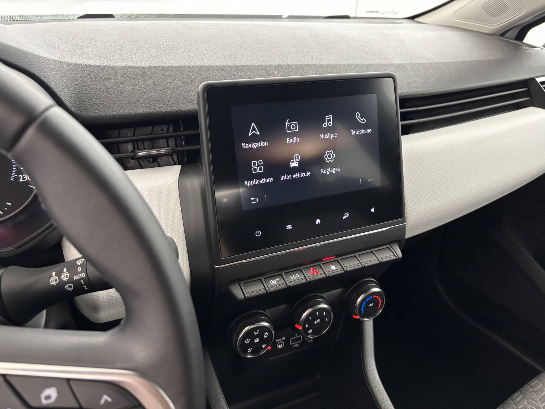 Vente en ligne Renault Clio 5 Clio TCe 90 au prix de 13 990 €