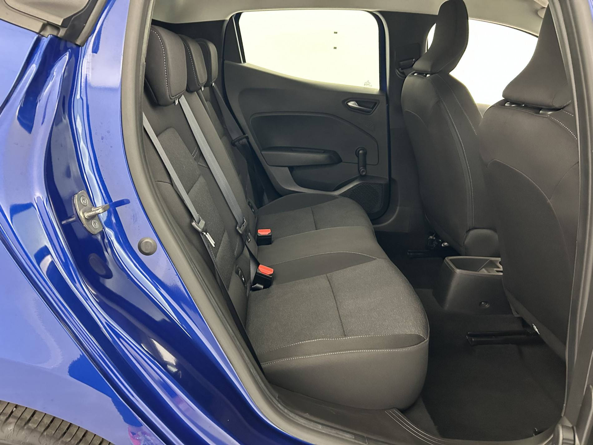 Vente en ligne Renault Clio 5 Clio TCe 90 au prix de 14 050 €