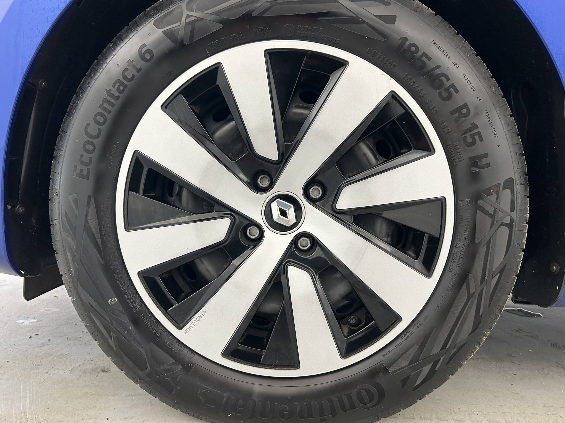 Vente en ligne Renault Clio 5 Clio TCe 90 au prix de 14 050 €