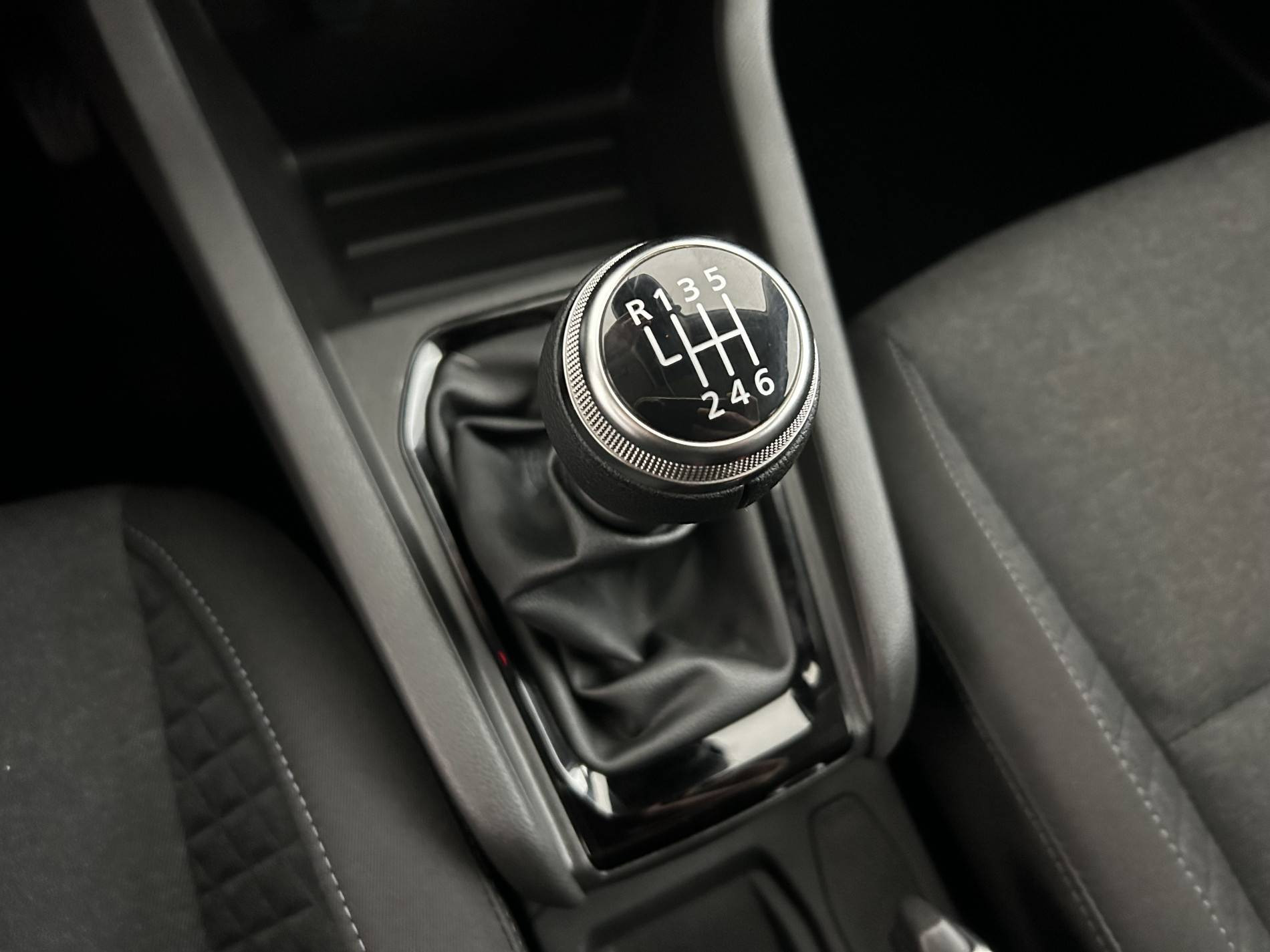 Vente en ligne Renault Clio 5 Clio TCe 90 au prix de 14 050 €