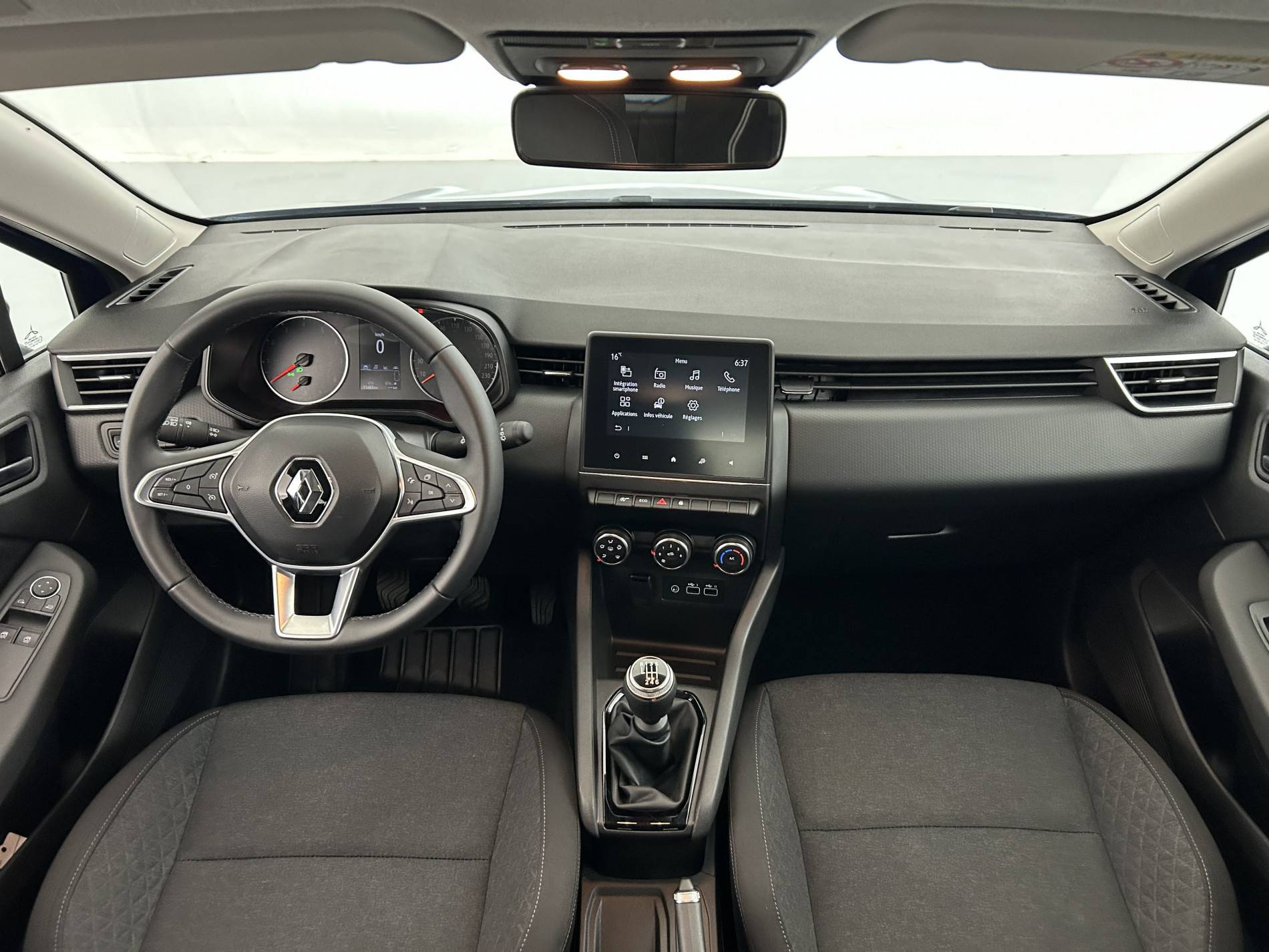 Vente en ligne Renault Clio 5 Clio TCe 90 au prix de 14 050 €