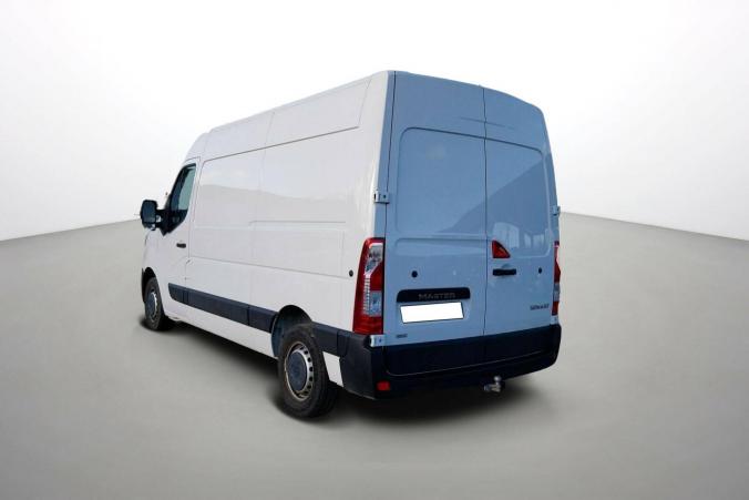 Vente en ligne Renault Master 3 Fourgon MASTER FGN TRAC F3300 L2H2 BLUE DCI 135 au prix de 31 920 €