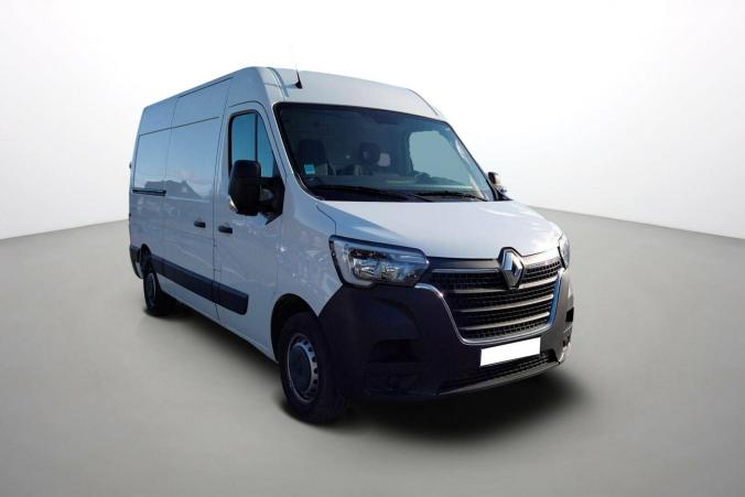 Vente en ligne Renault Master 3 Fourgon MASTER FGN TRAC F3300 L2H2 BLUE DCI 135 au prix de 31 920 €