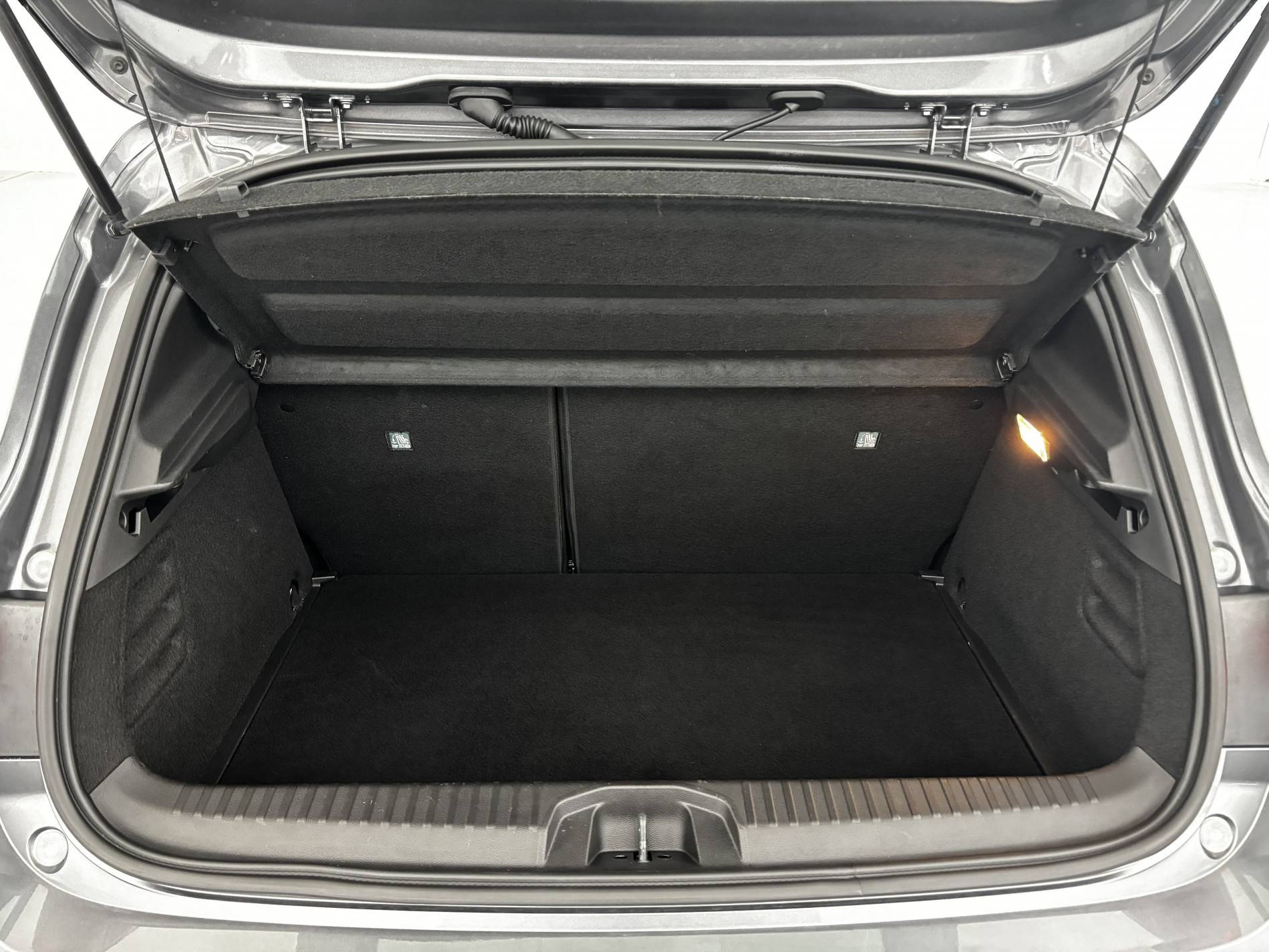 Vente en ligne Renault Clio 5 Clio TCe 90 au prix de 14 350 €