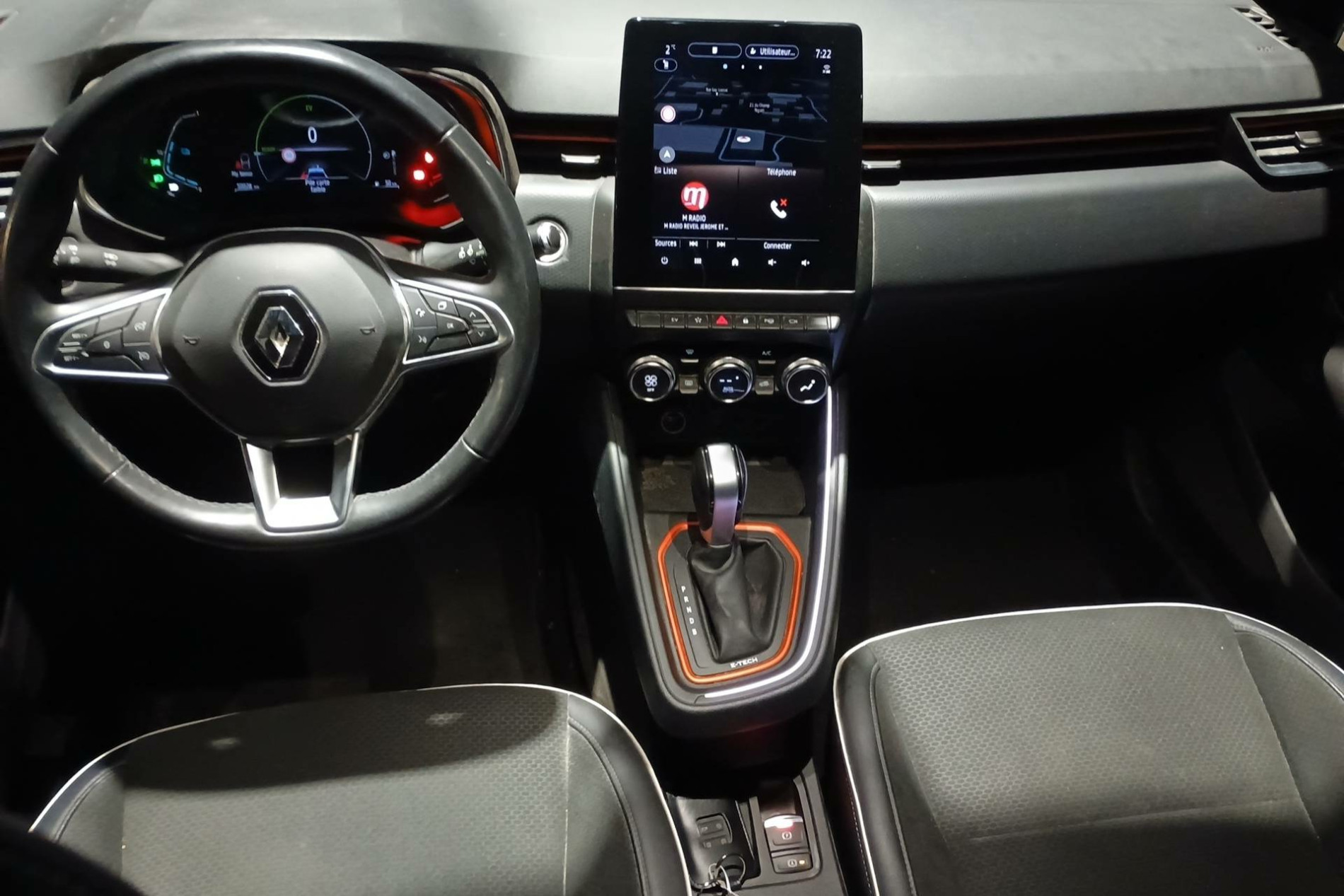 Vente en ligne Renault Clio 5 Clio E-Tech 140 au prix de 16 500 €