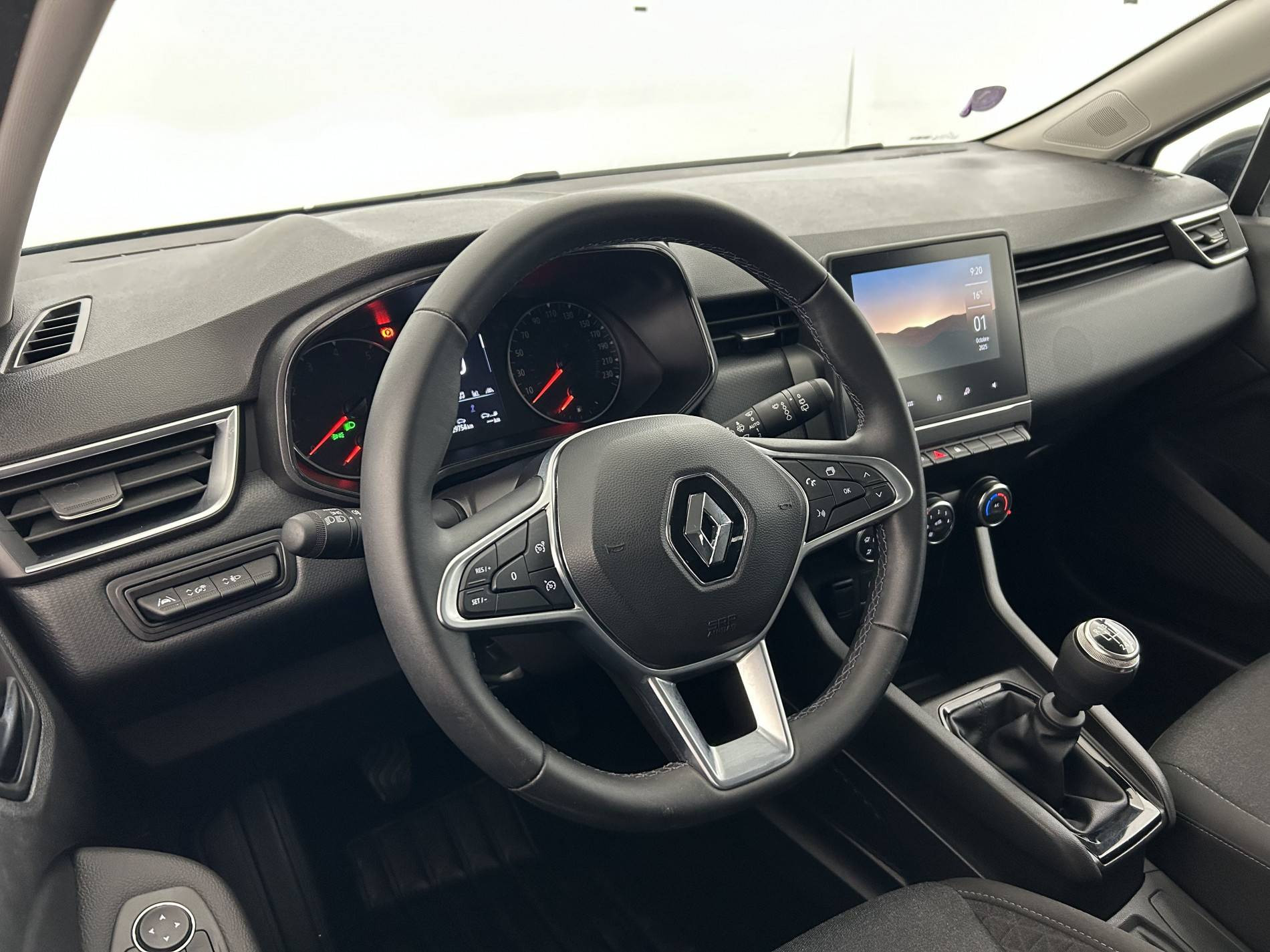 Vente en ligne Renault Clio 5 Clio TCe 90 au prix de 14 350 €