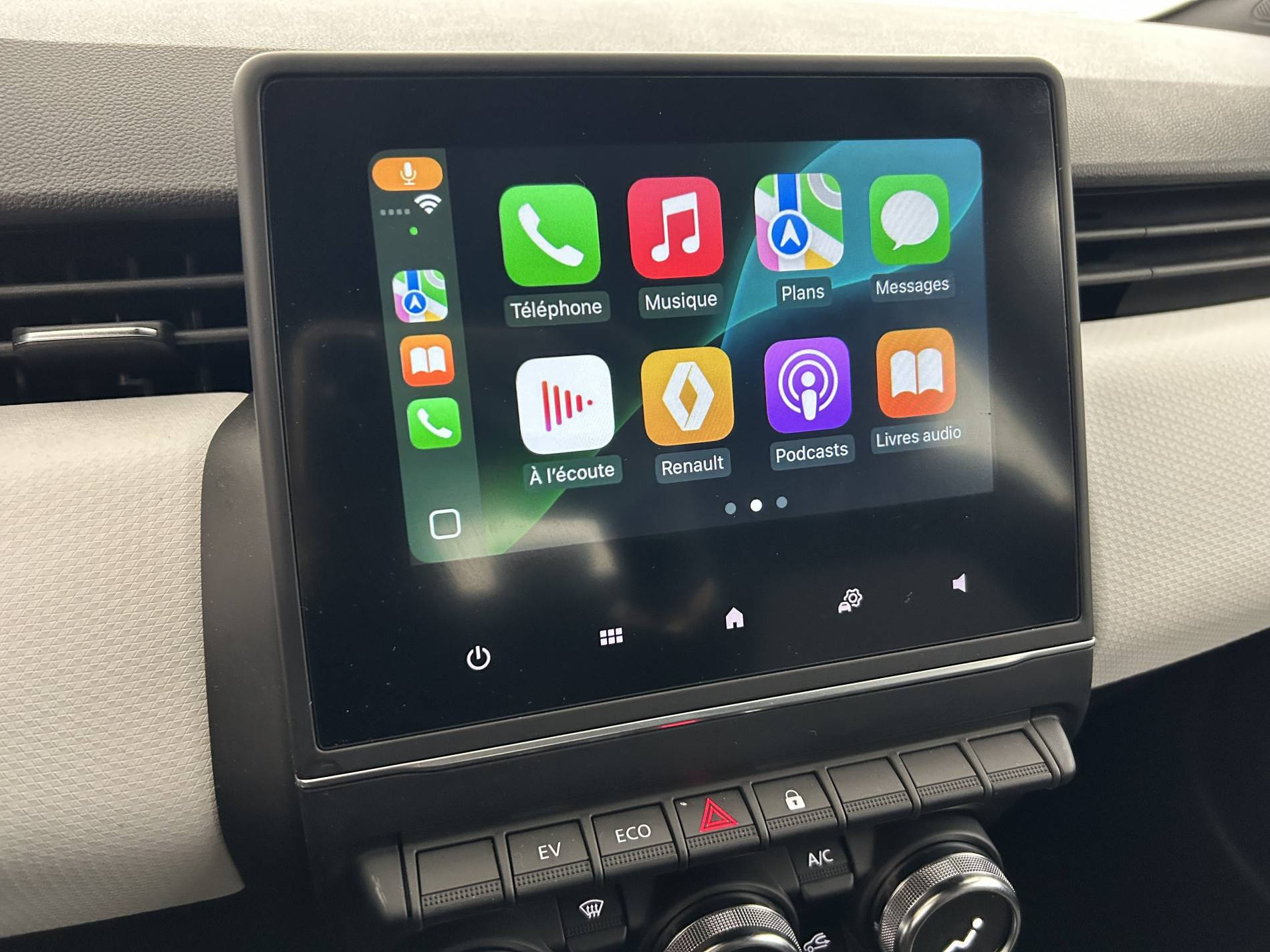 Vente en ligne Renault Clio 5 Clio E-Tech 140 - 21N au prix de 16 700 €