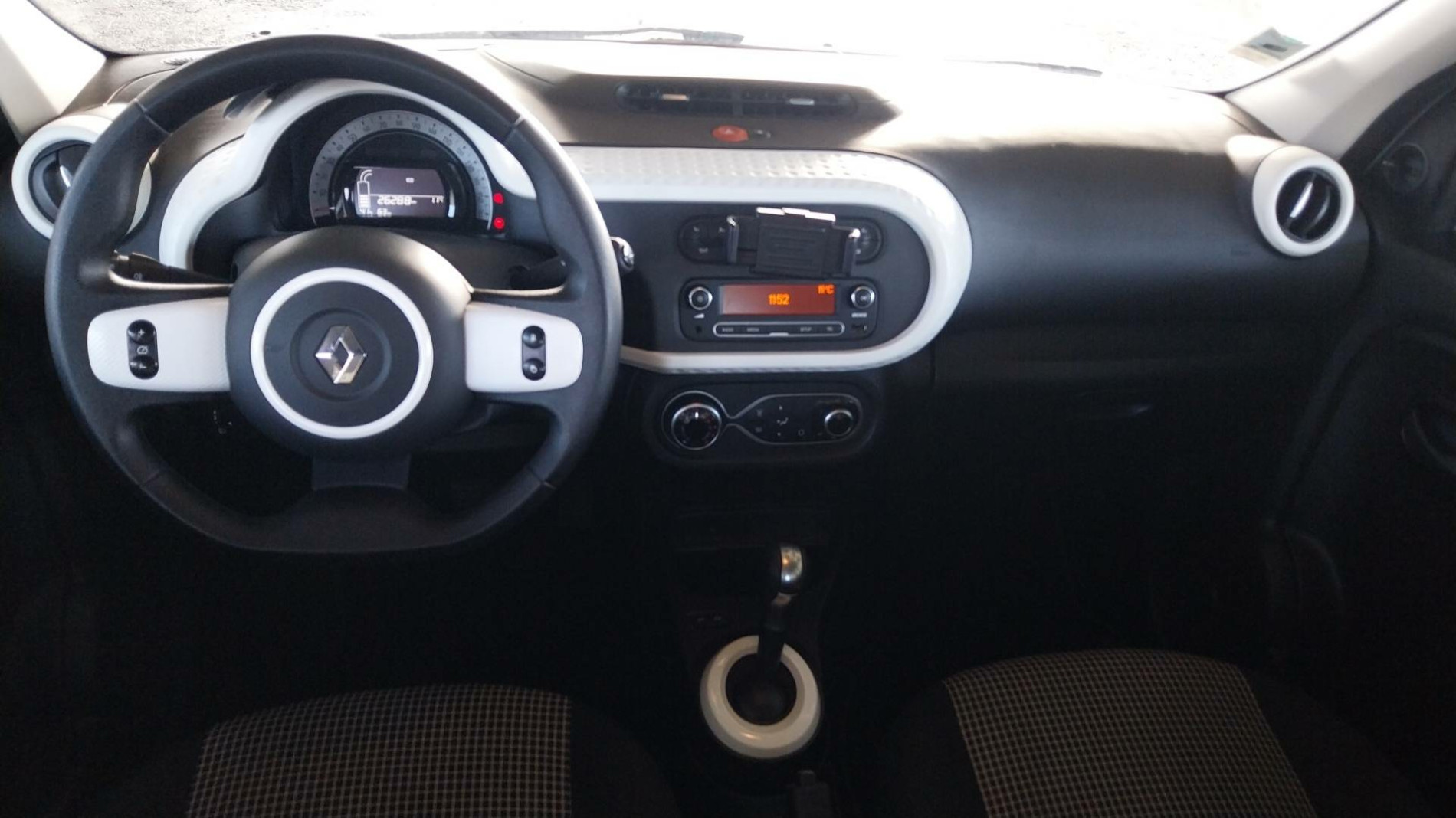 Vente en ligne Renault Twingo Electrique Twingo III E-Tech au prix de 10 800 €