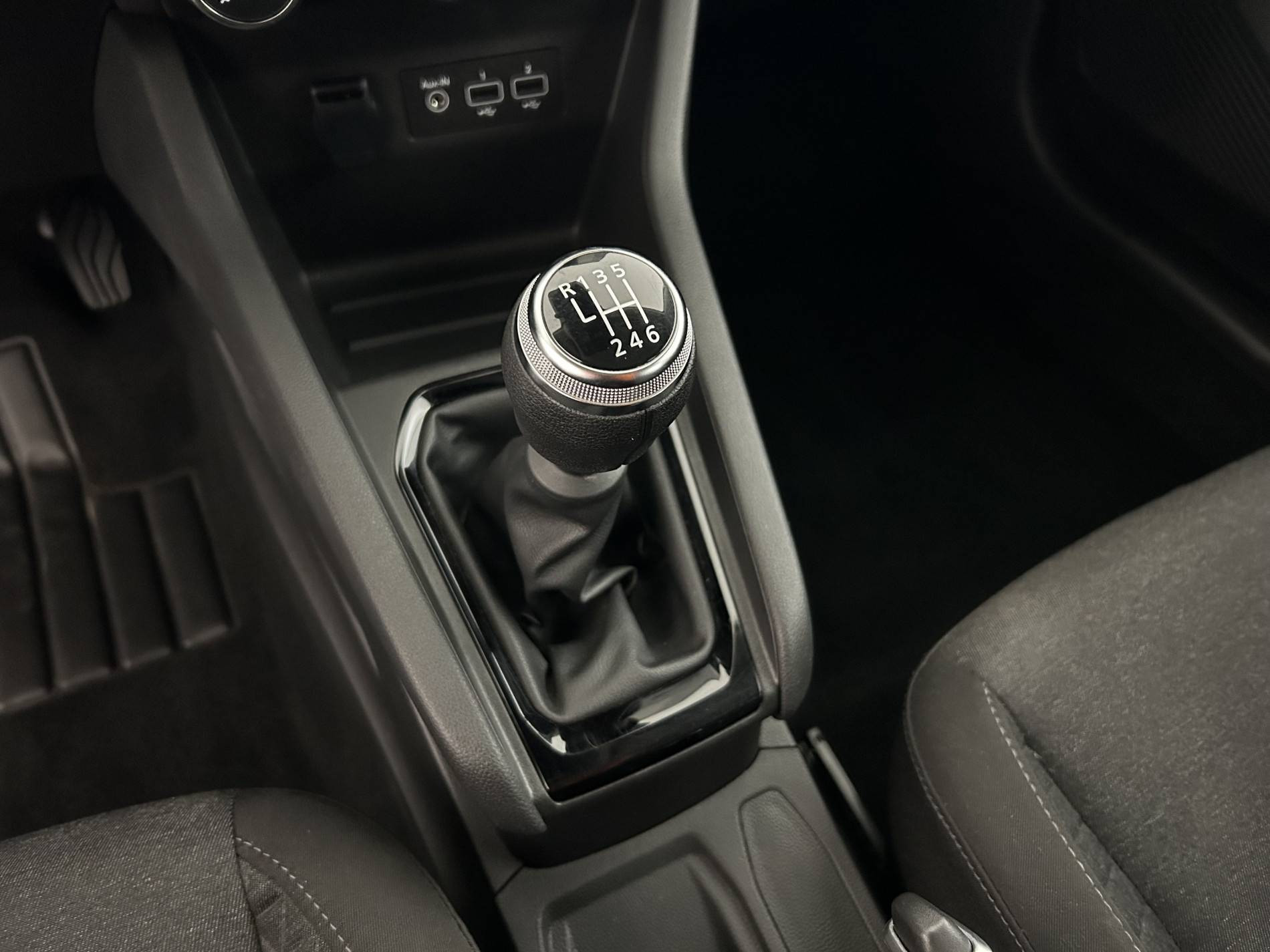 Vente en ligne Renault Clio 5 Clio TCe 90 au prix de 14 350 €