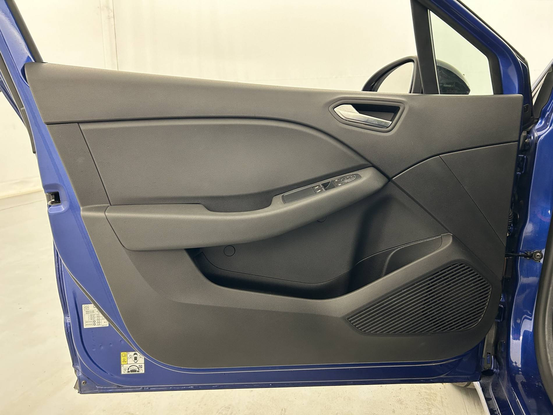 Vente en ligne Renault Clio 5 Clio TCe 90 au prix de 14 350 €