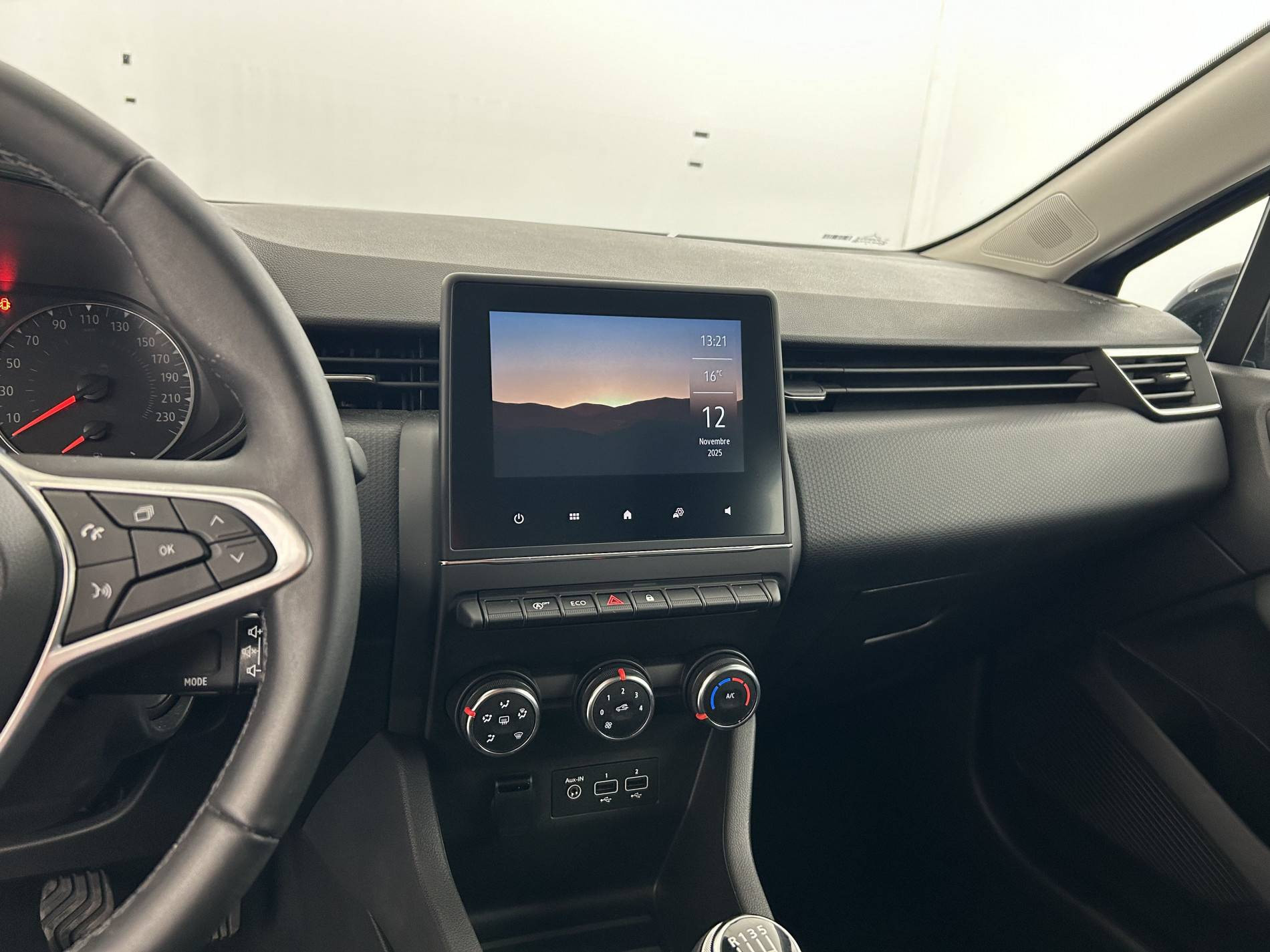 Vente en ligne Renault Clio 5 Clio TCe 90 au prix de 14 350 €