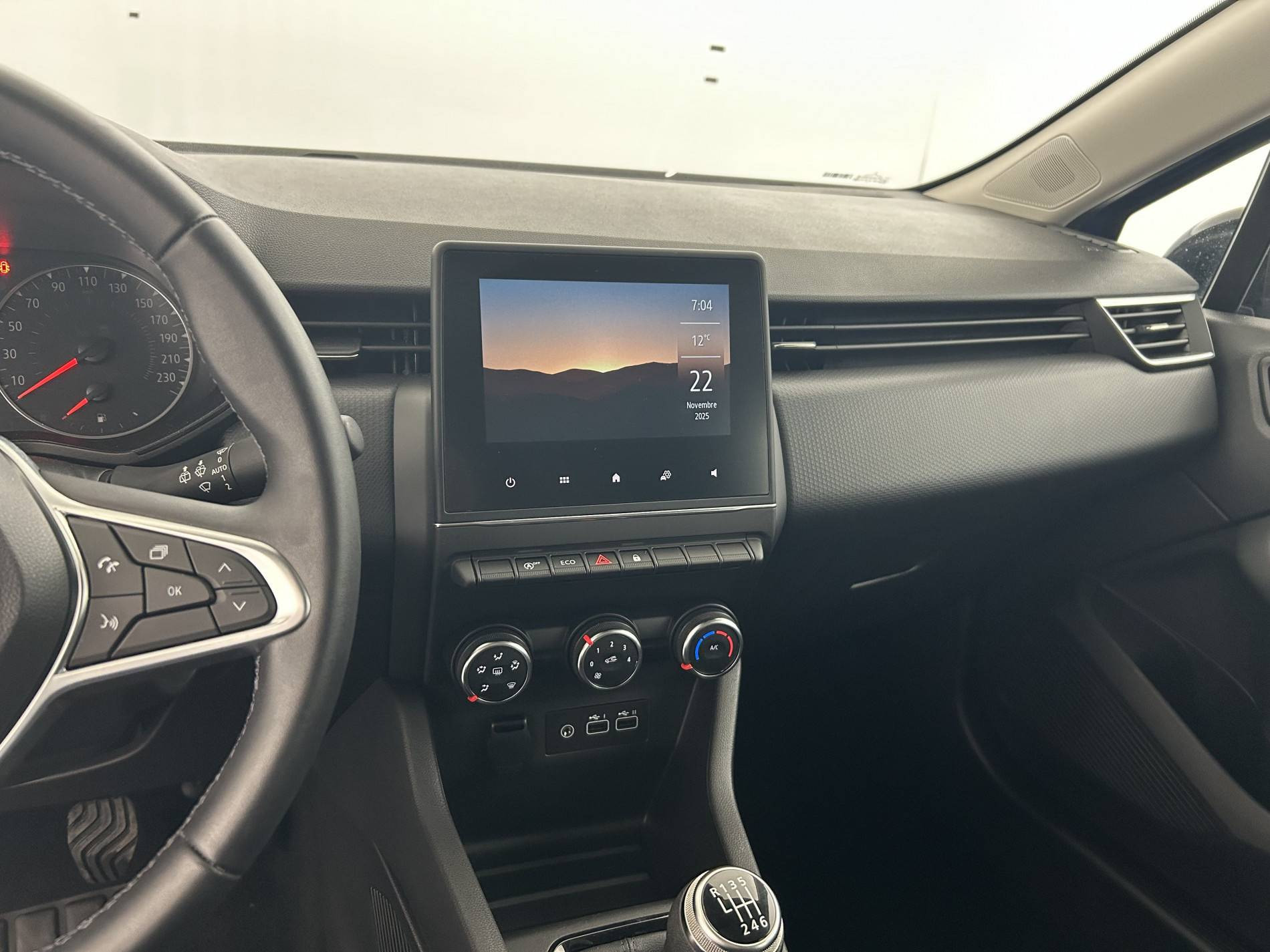 Vente en ligne Renault Clio 5 Clio TCe 90 au prix de 14 350 €