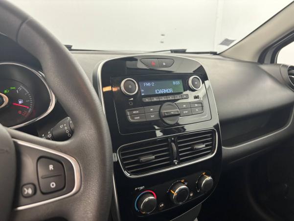 Vente en ligne Renault Clio 4 Clio dCi 75 Energy au prix de 10 500 €