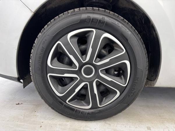 Vente en ligne Renault Clio 4 Clio dCi 75 Energy au prix de 10 500 €