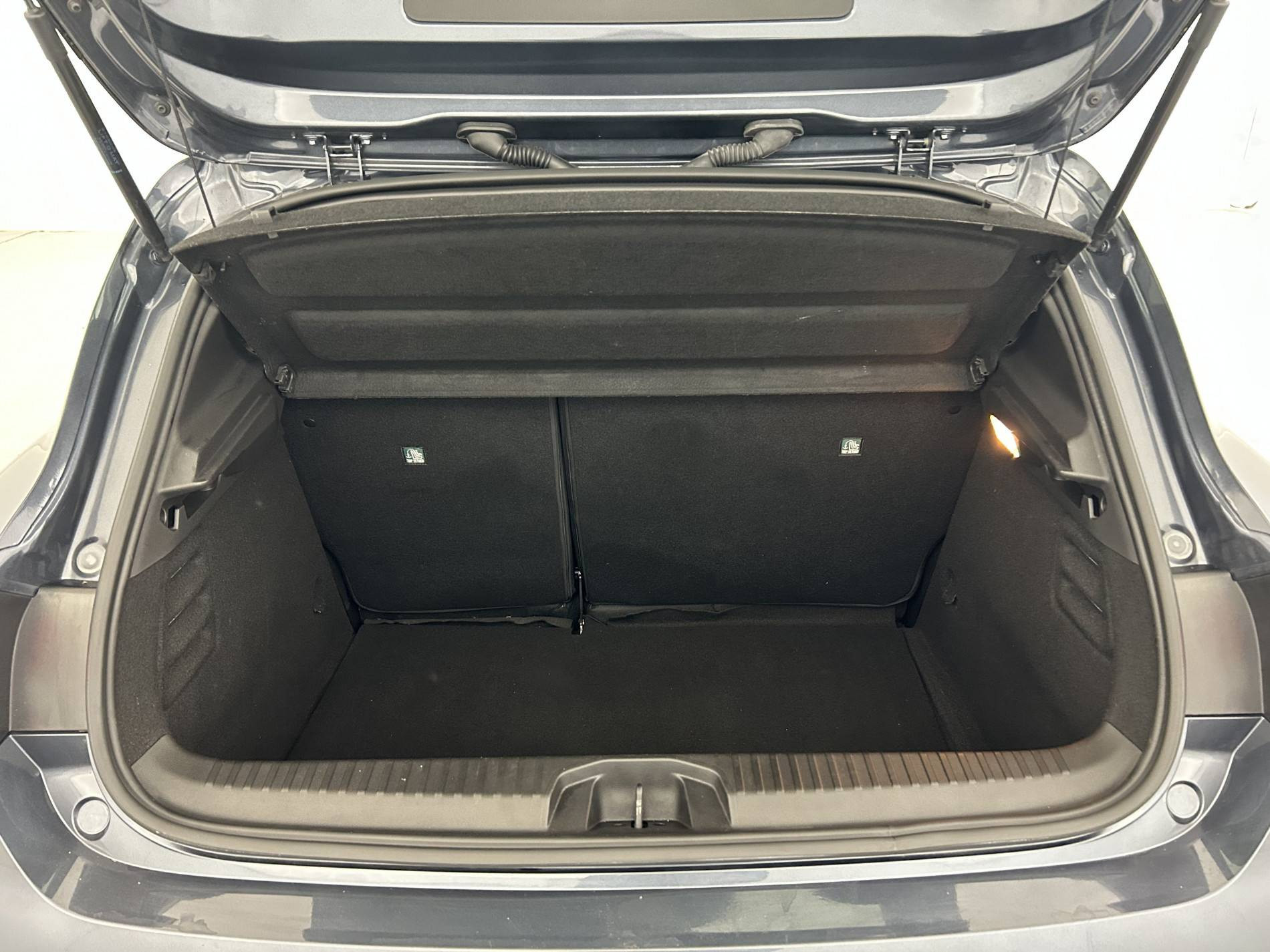 Vente en ligne Renault Clio 5 Clio TCe 90 - 21 au prix de 14 990 €