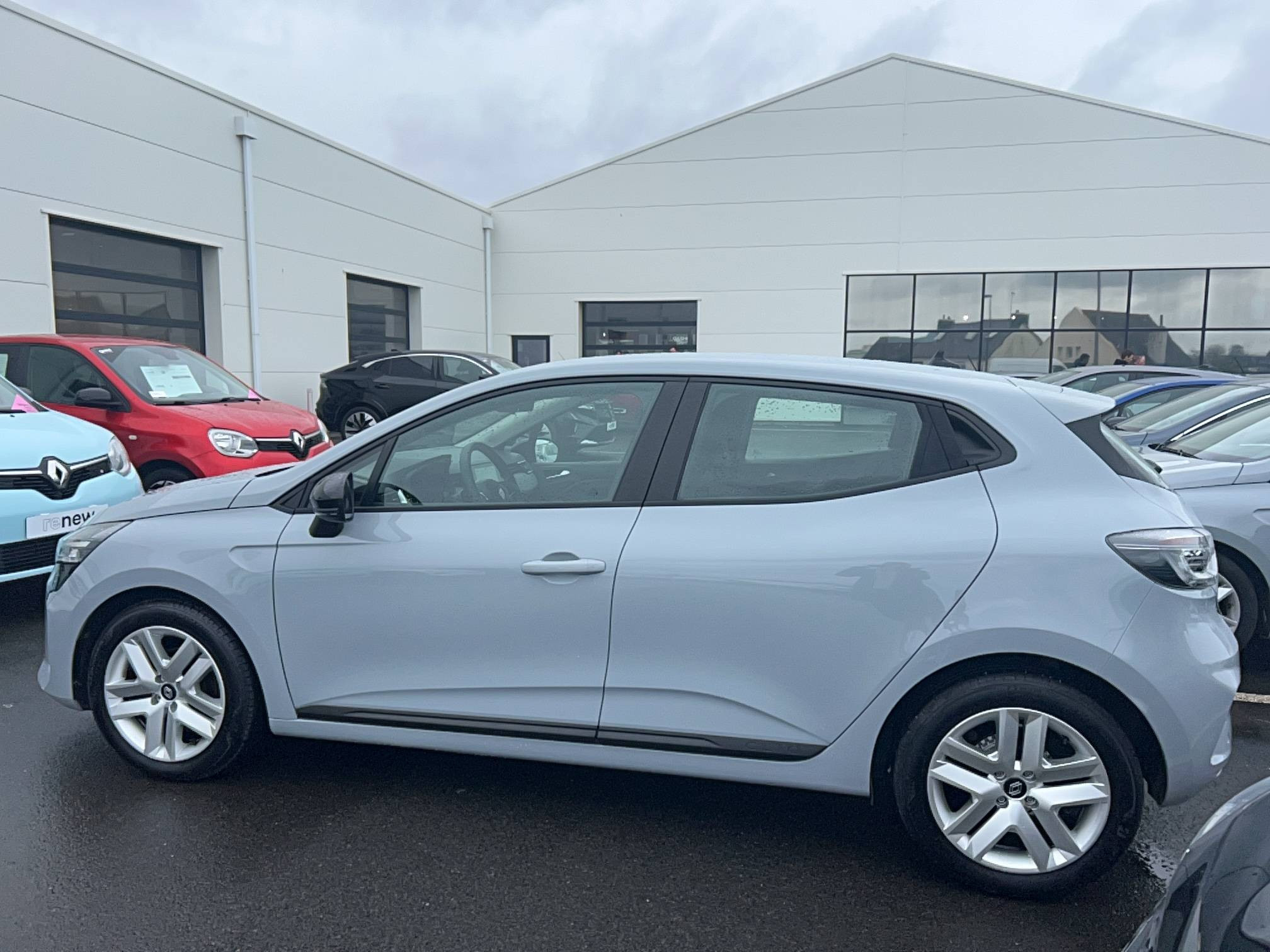 Vente en ligne Renault Clio 5 Clio TCe 90 ch GSR2 au prix de 15 700 €